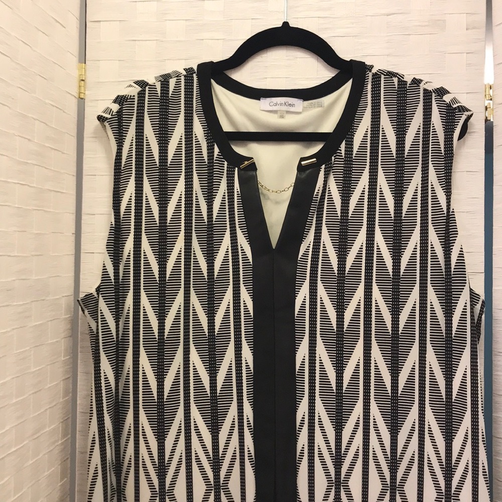 20W Calvin Klein black and white pattern Dress